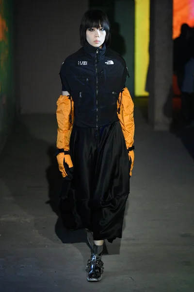 Look 2